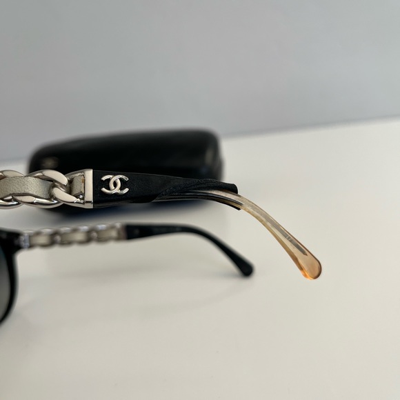 Auth CHANEL SUNGLASSES 5215 - Picture 4 of 11